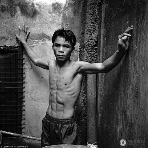 菲律宾拳王帕奎奥成长过程